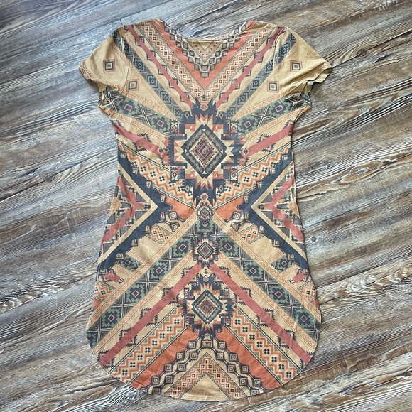 Cleo Aztec Print Top sz L - Picture 2 of 4